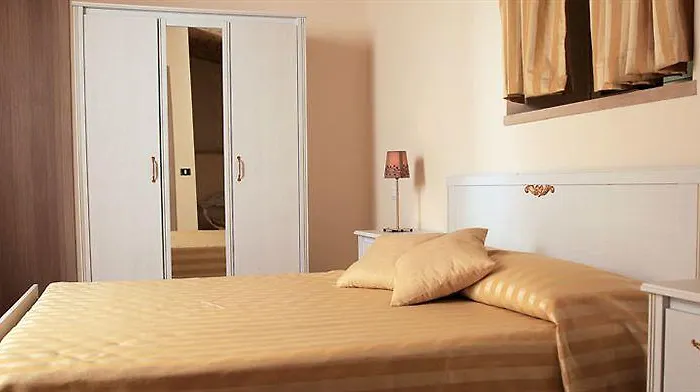 74 Crescenzio House 3* Roma